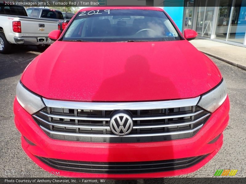 Tornado Red / Titan Black 2019 Volkswagen Jetta S