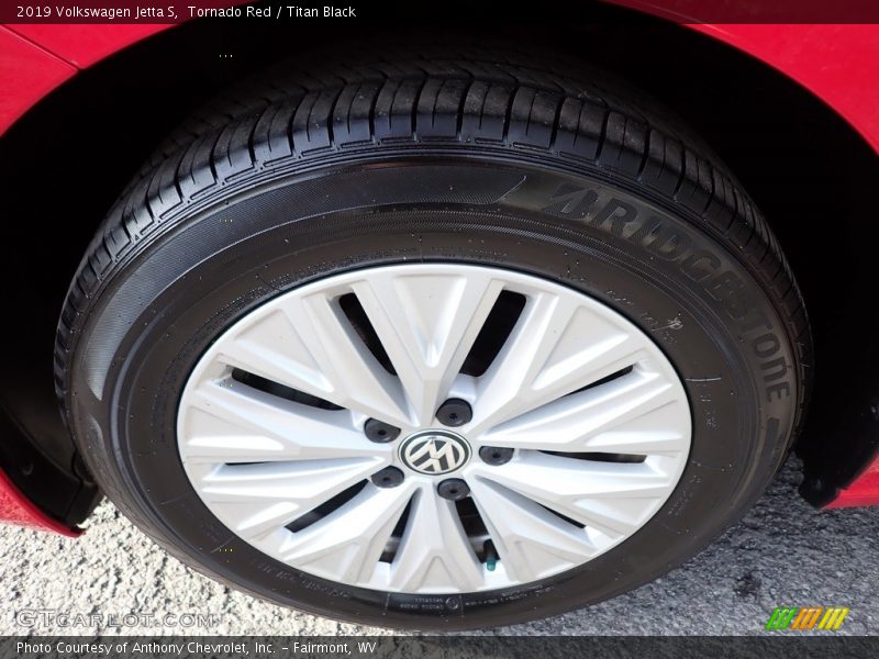 Tornado Red / Titan Black 2019 Volkswagen Jetta S