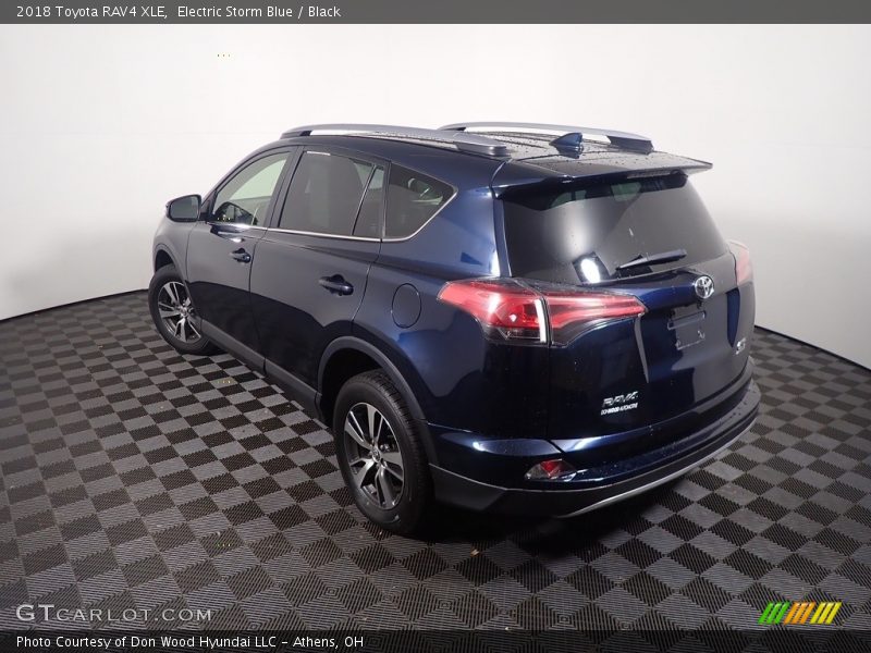 Electric Storm Blue / Black 2018 Toyota RAV4 XLE