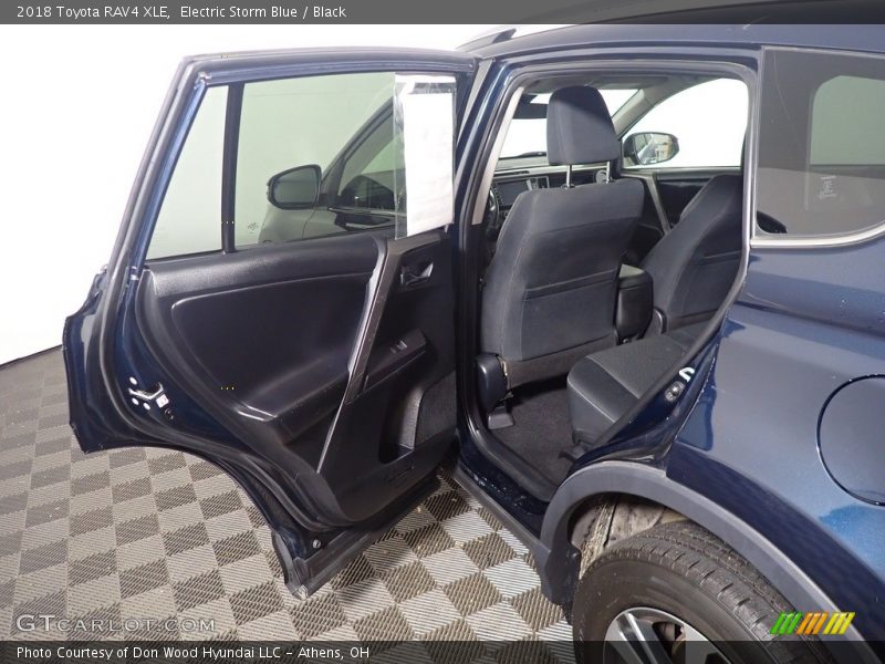 Electric Storm Blue / Black 2018 Toyota RAV4 XLE