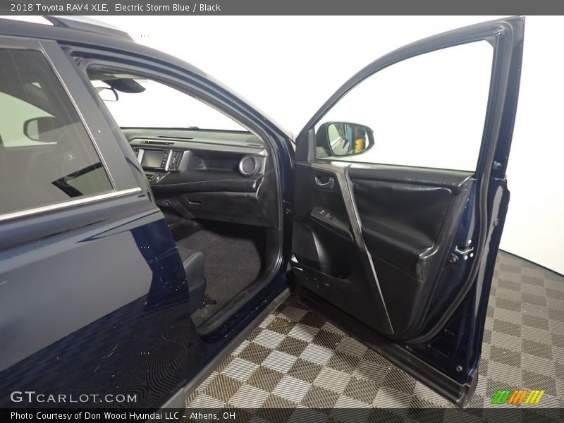 Electric Storm Blue / Black 2018 Toyota RAV4 XLE