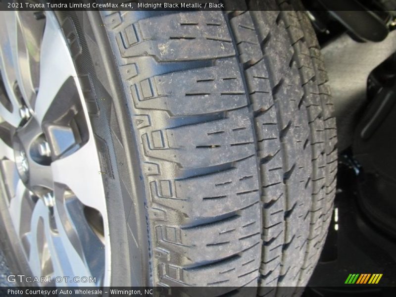 Midnight Black Metallic / Black 2021 Toyota Tundra Limited CrewMax 4x4