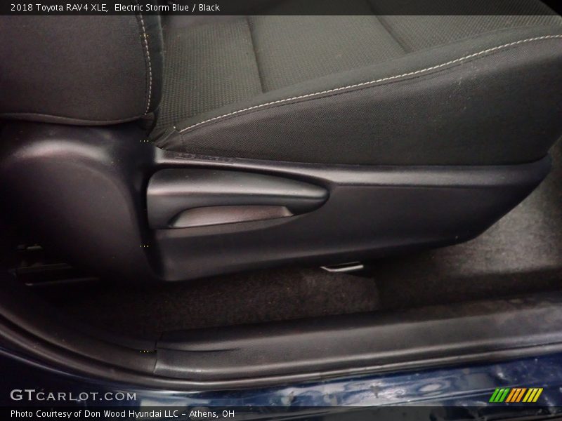 Electric Storm Blue / Black 2018 Toyota RAV4 XLE