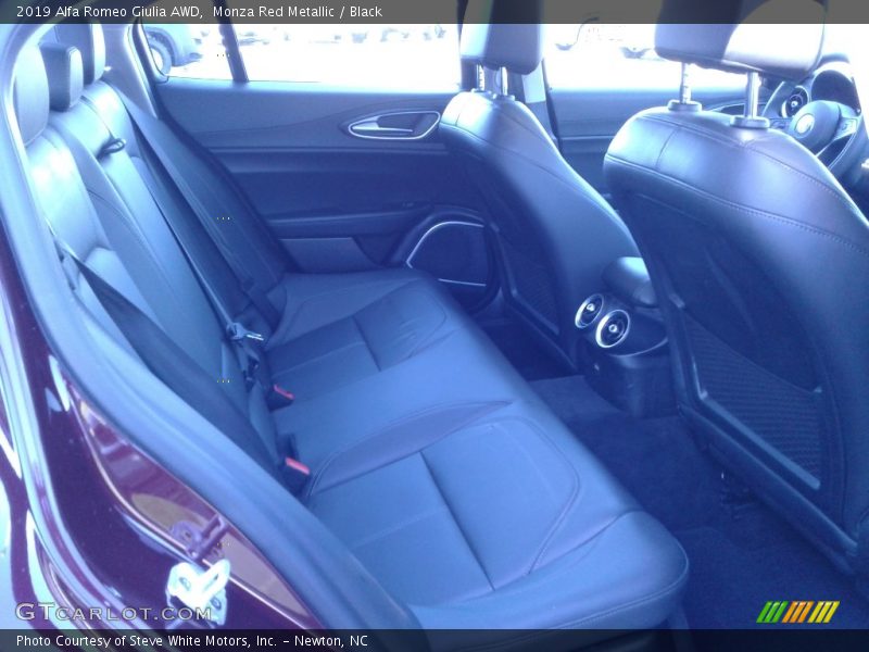 Monza Red Metallic / Black 2019 Alfa Romeo Giulia AWD