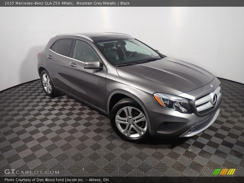 Front 3/4 View of 2015 GLA 250 4Matic