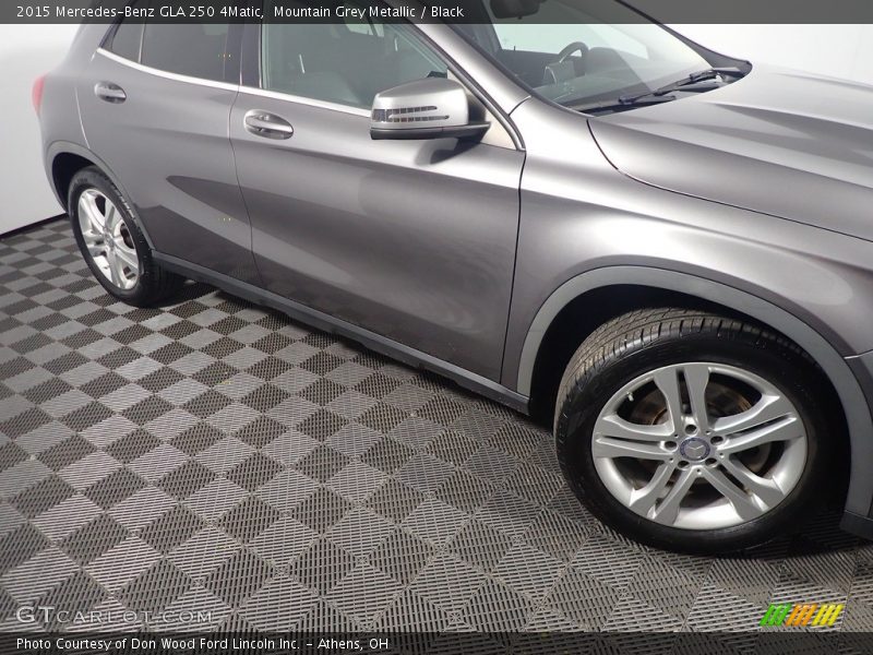 Mountain Grey Metallic / Black 2015 Mercedes-Benz GLA 250 4Matic
