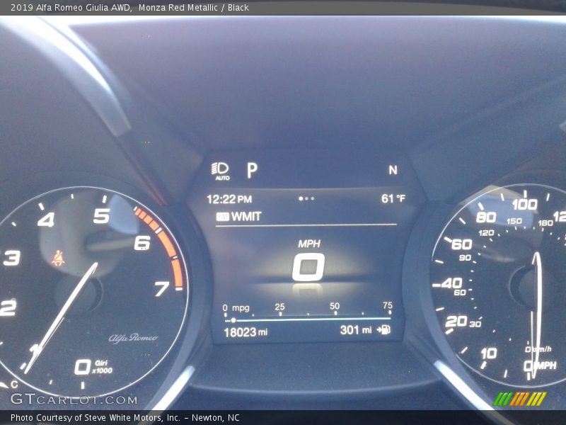 Monza Red Metallic / Black 2019 Alfa Romeo Giulia AWD