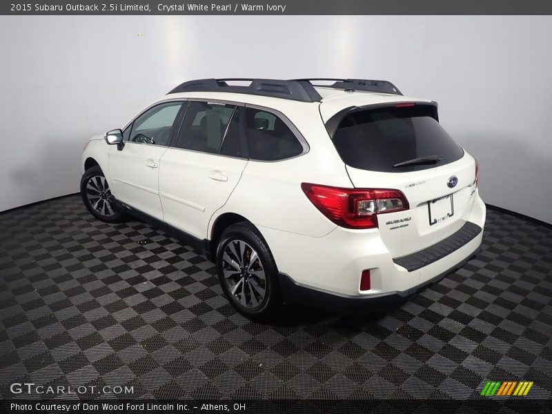 Crystal White Pearl / Warm Ivory 2015 Subaru Outback 2.5i Limited