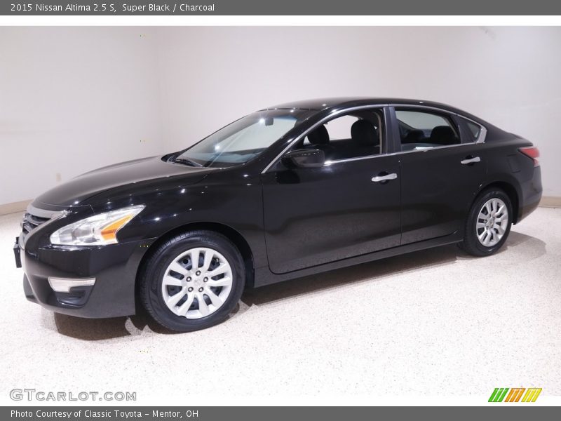 Super Black / Charcoal 2015 Nissan Altima 2.5 S