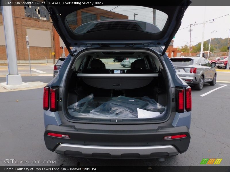 Everlasting Silver / Black 2022 Kia Sorento X-Line EX AWD