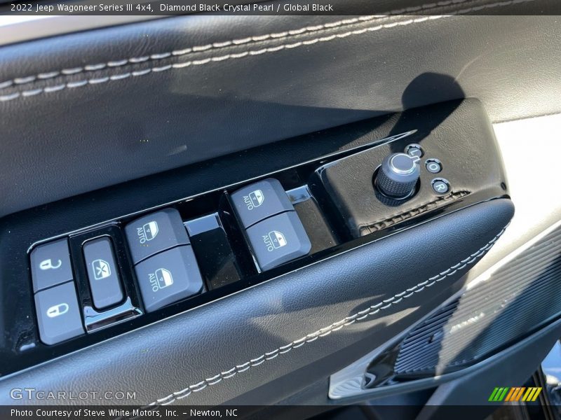 Diamond Black Crystal Pearl / Global Black 2022 Jeep Wagoneer Series III 4x4