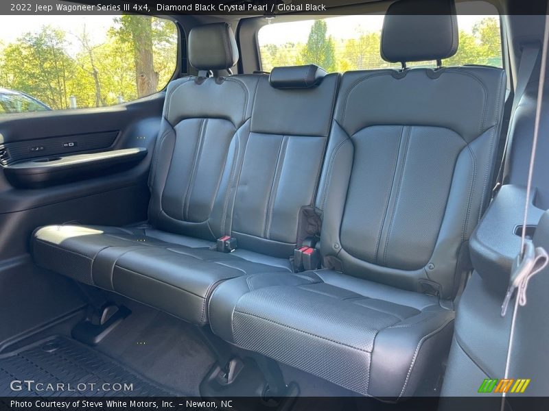 Diamond Black Crystal Pearl / Global Black 2022 Jeep Wagoneer Series III 4x4