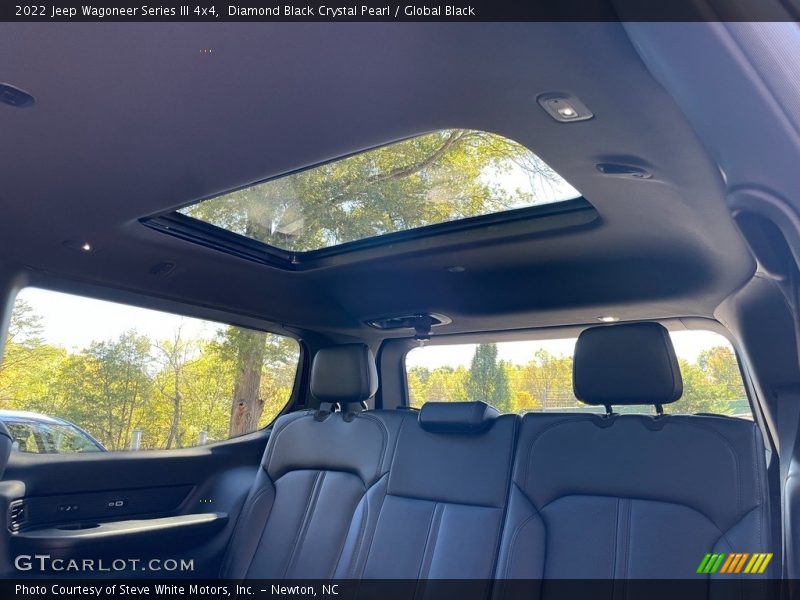 Diamond Black Crystal Pearl / Global Black 2022 Jeep Wagoneer Series III 4x4
