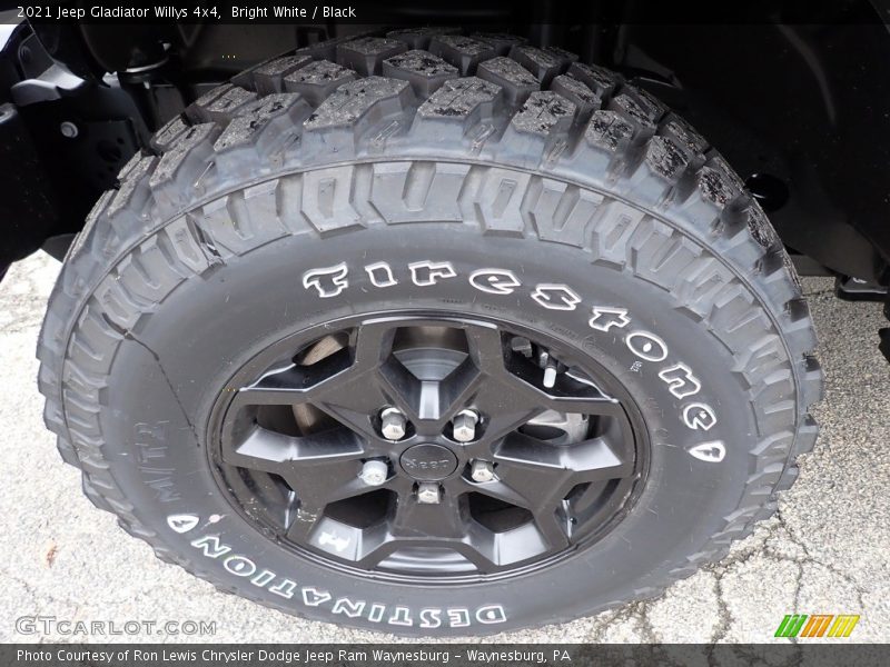 Bright White / Black 2021 Jeep Gladiator Willys 4x4