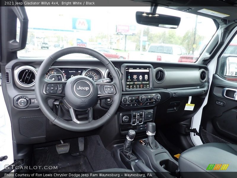 Bright White / Black 2021 Jeep Gladiator Willys 4x4