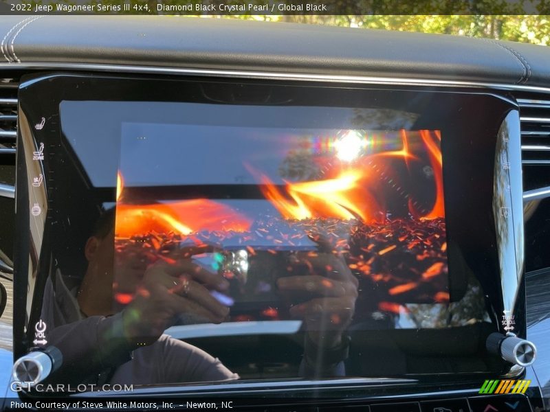 Diamond Black Crystal Pearl / Global Black 2022 Jeep Wagoneer Series III 4x4