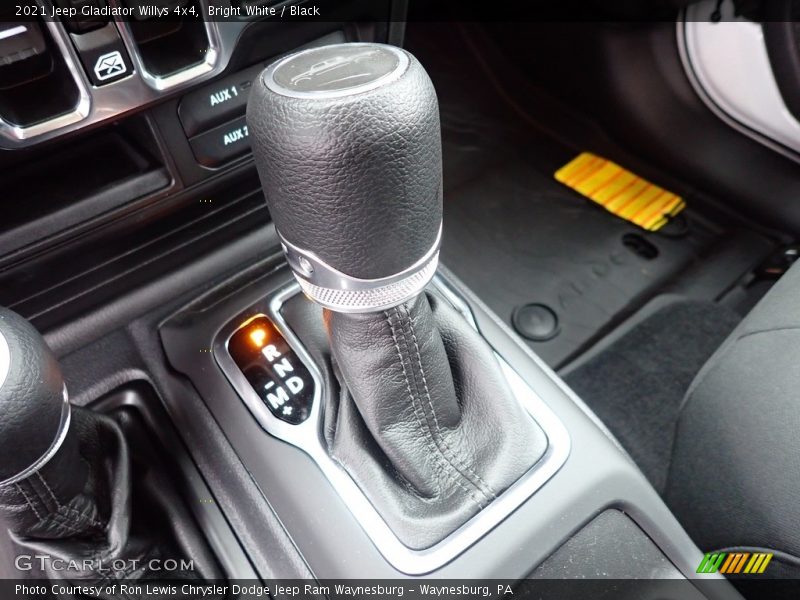 Bright White / Black 2021 Jeep Gladiator Willys 4x4