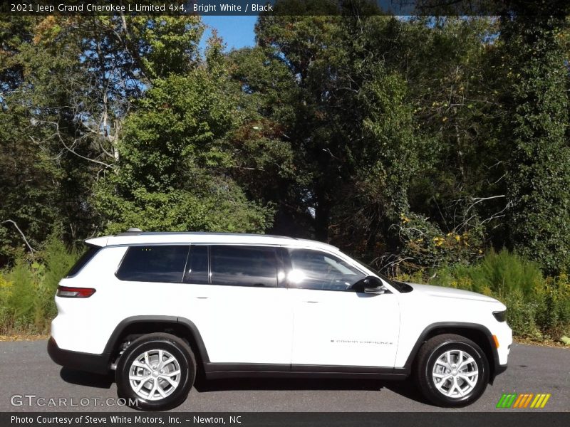 Bright White / Black 2021 Jeep Grand Cherokee L Limited 4x4