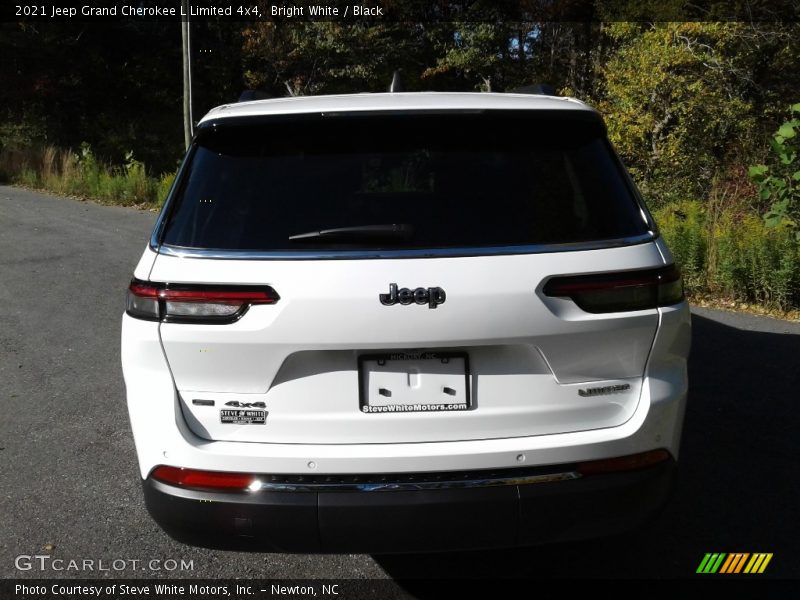 Bright White / Black 2021 Jeep Grand Cherokee L Limited 4x4