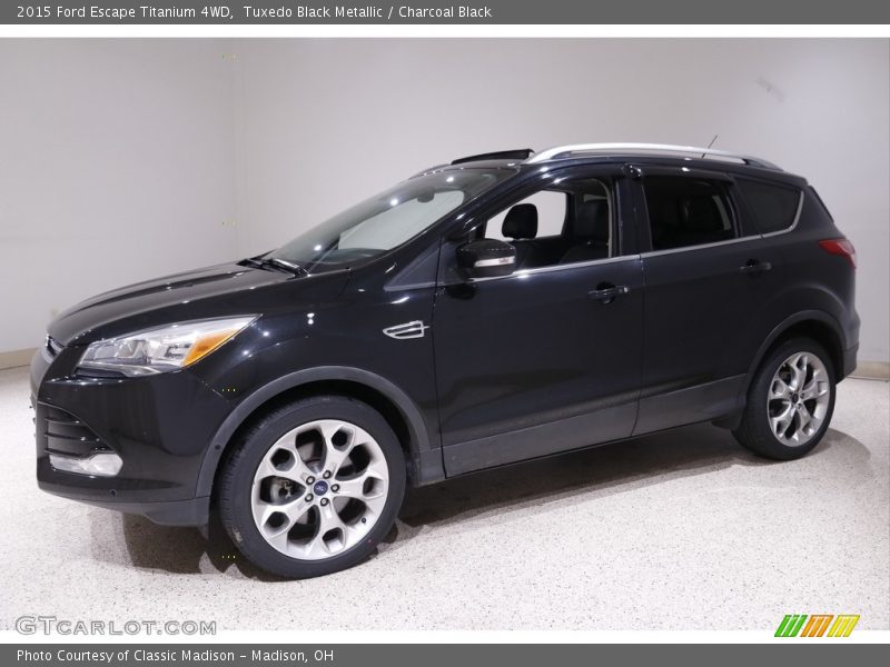 Tuxedo Black Metallic / Charcoal Black 2015 Ford Escape Titanium 4WD