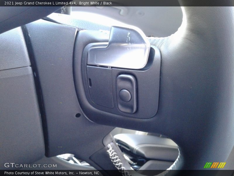 Bright White / Black 2021 Jeep Grand Cherokee L Limited 4x4