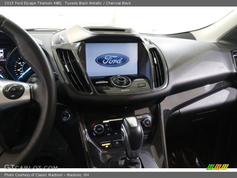 Tuxedo Black Metallic / Charcoal Black 2015 Ford Escape Titanium 4WD