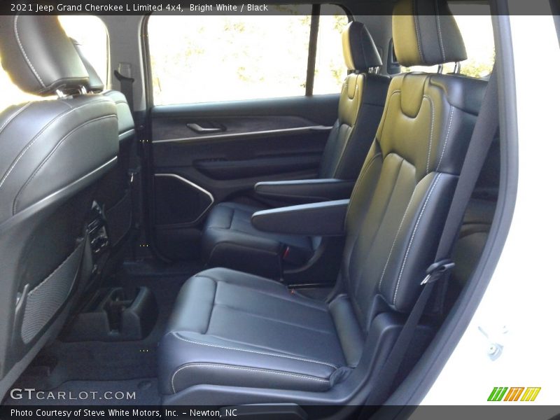 Bright White / Black 2021 Jeep Grand Cherokee L Limited 4x4