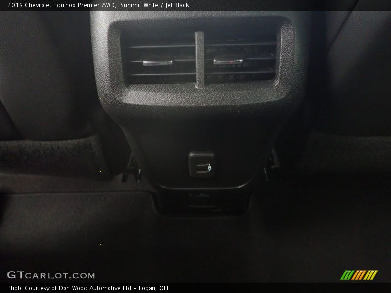 Summit White / Jet Black 2019 Chevrolet Equinox Premier AWD