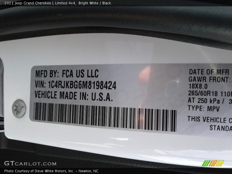 Bright White / Black 2021 Jeep Grand Cherokee L Limited 4x4