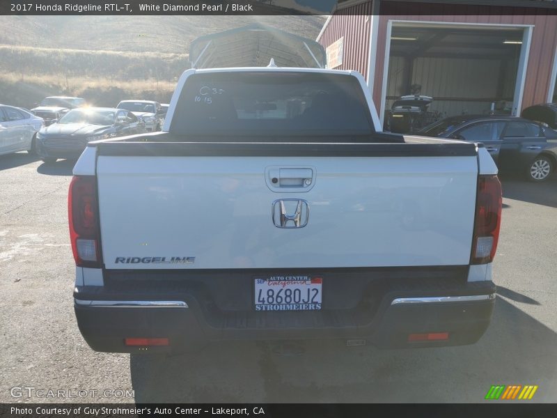 White Diamond Pearl / Black 2017 Honda Ridgeline RTL-T