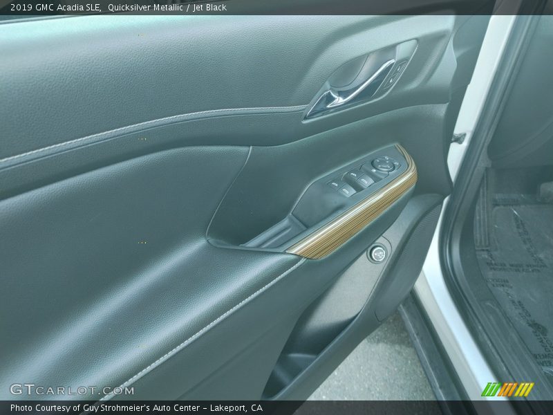 Quicksilver Metallic / Jet Black 2019 GMC Acadia SLE