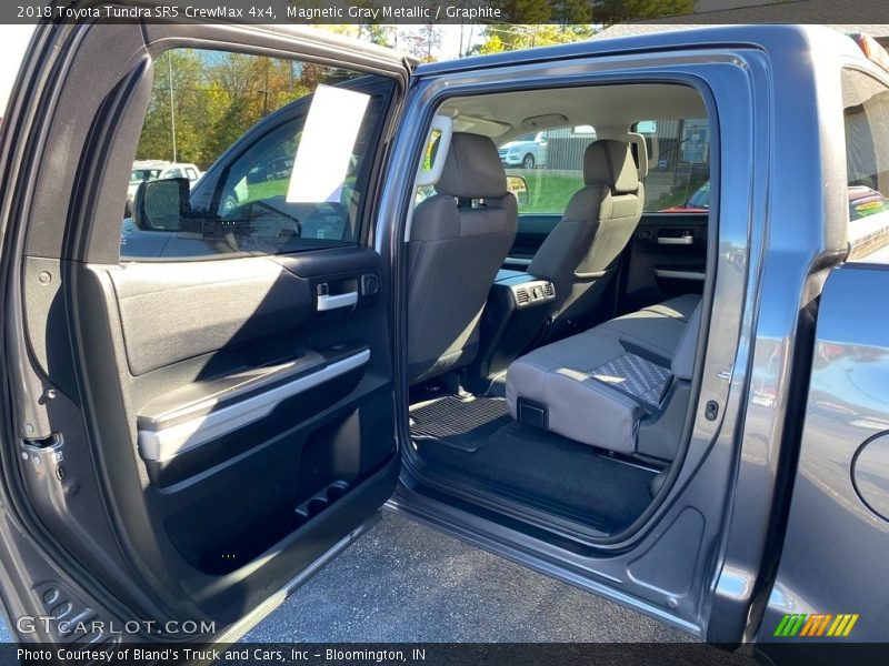 Magnetic Gray Metallic / Graphite 2018 Toyota Tundra SR5 CrewMax 4x4