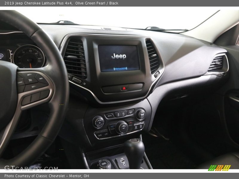 Olive Green Pearl / Black 2019 Jeep Cherokee Latitude Plus 4x4
