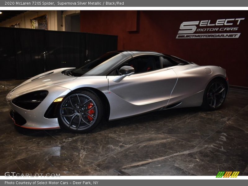 Front 3/4 View of 2020 720S Spider