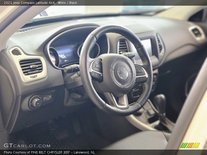 White / Black 2021 Jeep Compass Latitude 4x4