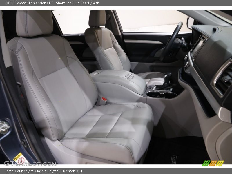 Shoreline Blue Pearl / Ash 2018 Toyota Highlander XLE