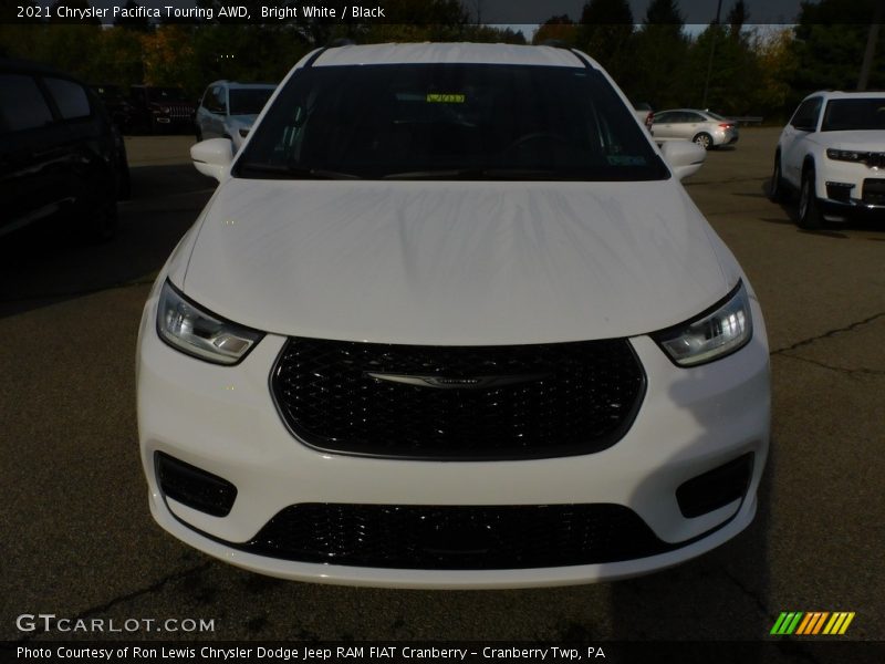 Bright White / Black 2021 Chrysler Pacifica Touring AWD