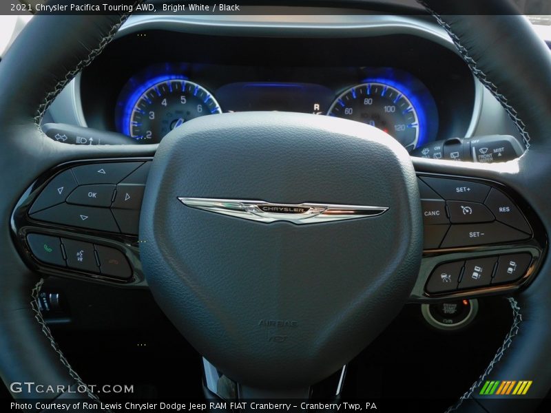 Bright White / Black 2021 Chrysler Pacifica Touring AWD