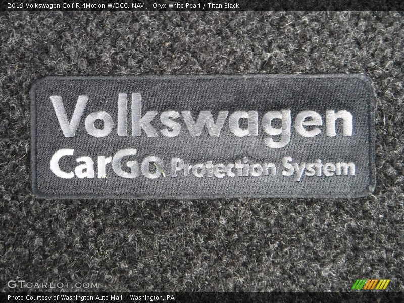 Oryx White Pearl / Titan Black 2019 Volkswagen Golf R 4Motion W/DCC. NAV.