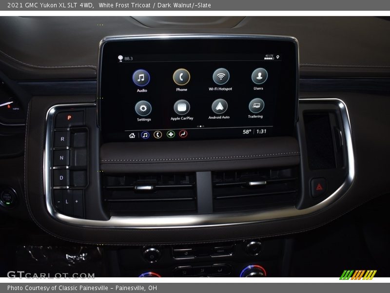 White Frost Tricoat / Dark Walnut/­Slate 2021 GMC Yukon XL SLT 4WD
