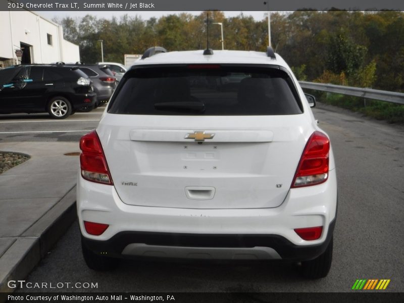 Summit White / Jet Black 2019 Chevrolet Trax LT