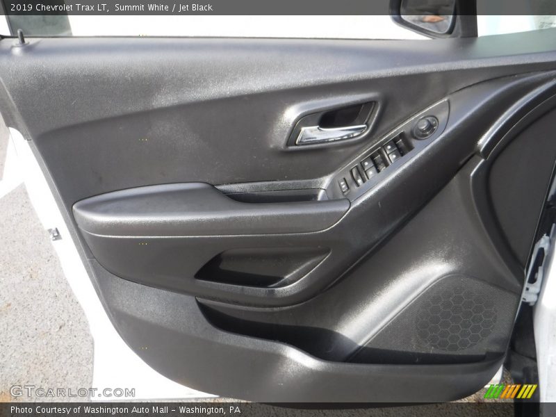 Summit White / Jet Black 2019 Chevrolet Trax LT