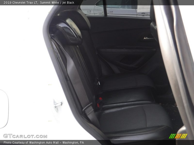 Summit White / Jet Black 2019 Chevrolet Trax LT