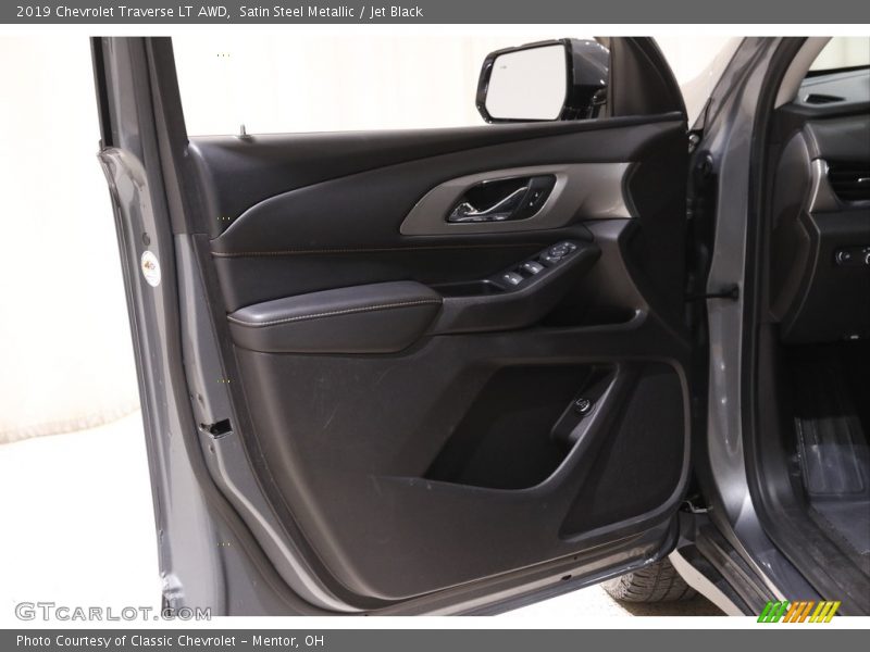 Satin Steel Metallic / Jet Black 2019 Chevrolet Traverse LT AWD