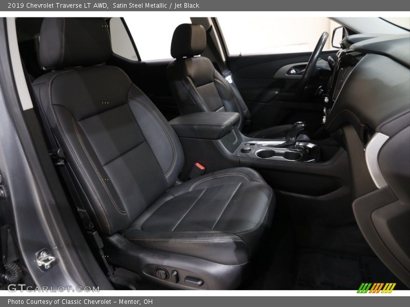 Satin Steel Metallic / Jet Black 2019 Chevrolet Traverse LT AWD