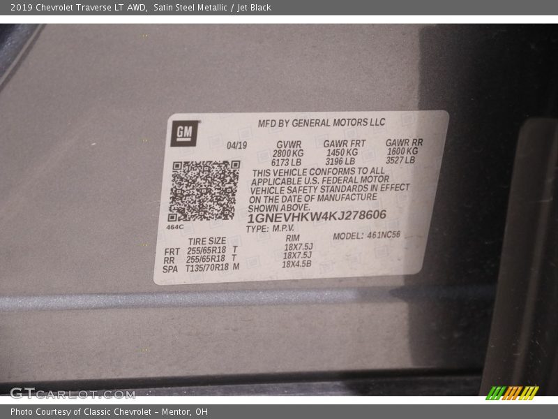 Satin Steel Metallic / Jet Black 2019 Chevrolet Traverse LT AWD