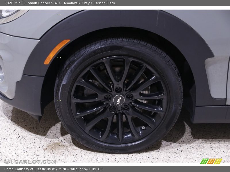 Moonwalk Grey / Carbon Black 2020 Mini Clubman Cooper S All4