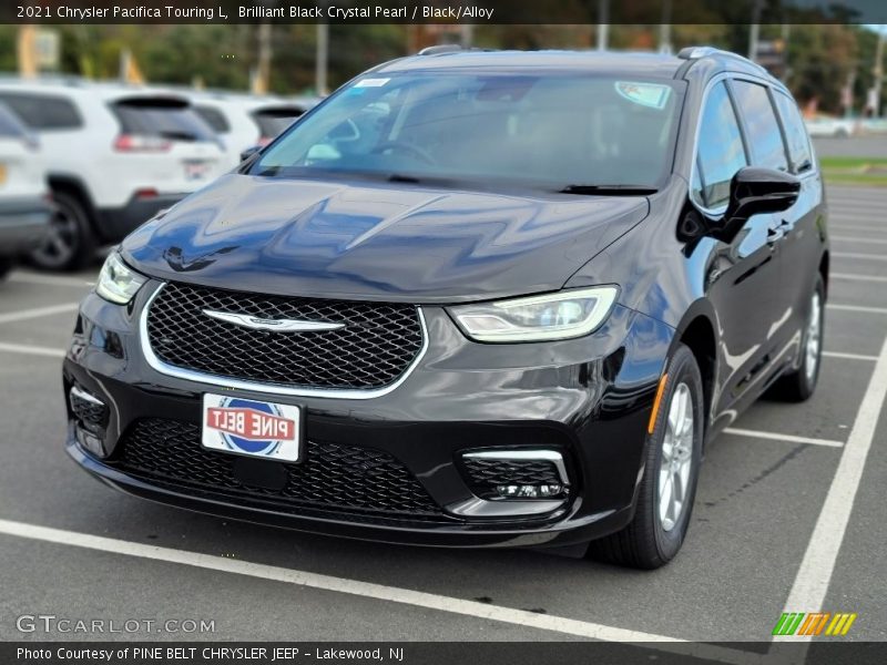 Brilliant Black Crystal Pearl / Black/Alloy 2021 Chrysler Pacifica Touring L