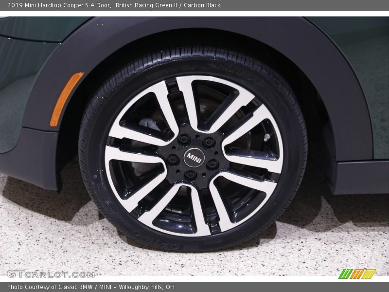 British Racing Green II / Carbon Black 2019 Mini Hardtop Cooper S 4 Door