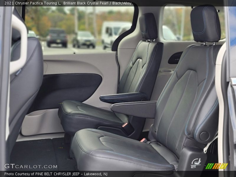 Brilliant Black Crystal Pearl / Black/Alloy 2021 Chrysler Pacifica Touring L